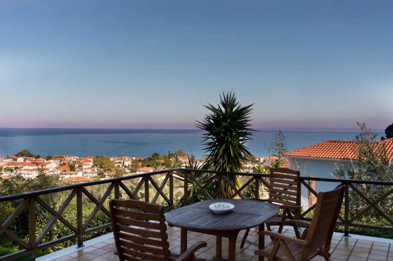 Villa Mitsa With Stunning View On The Argassi Hill 外观 照片